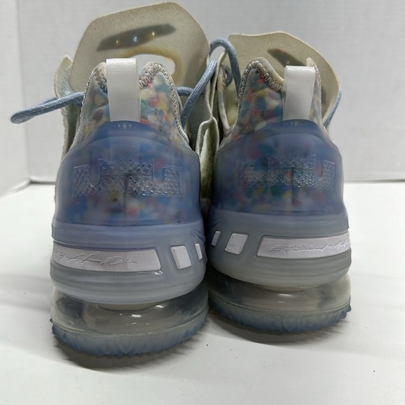 Nike LeBron 18 Play for the Future Shoes Sneakers Shoe Men's Size 11 New * Flaws - Picture 4 of 9